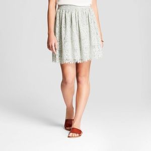 Lace mint green skirt